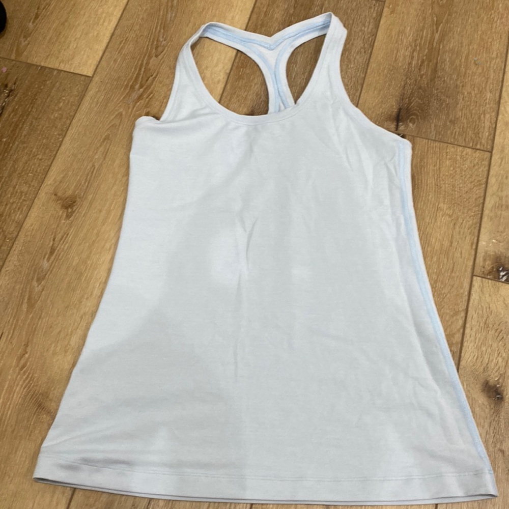 Lululemon cool racer back size 6 light blue